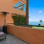 Сasa de vacaciones Front Line Townhouse *
