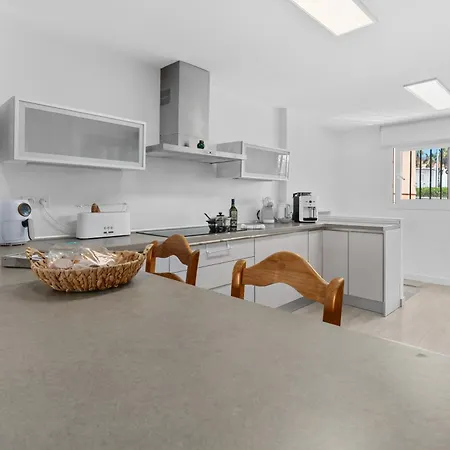 Feriehus Front Line Townhouse *