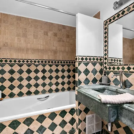 Front Line Townhouse Feriehus Estepona