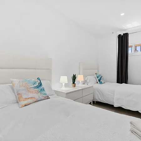 Front Line Townhouse Feriehus